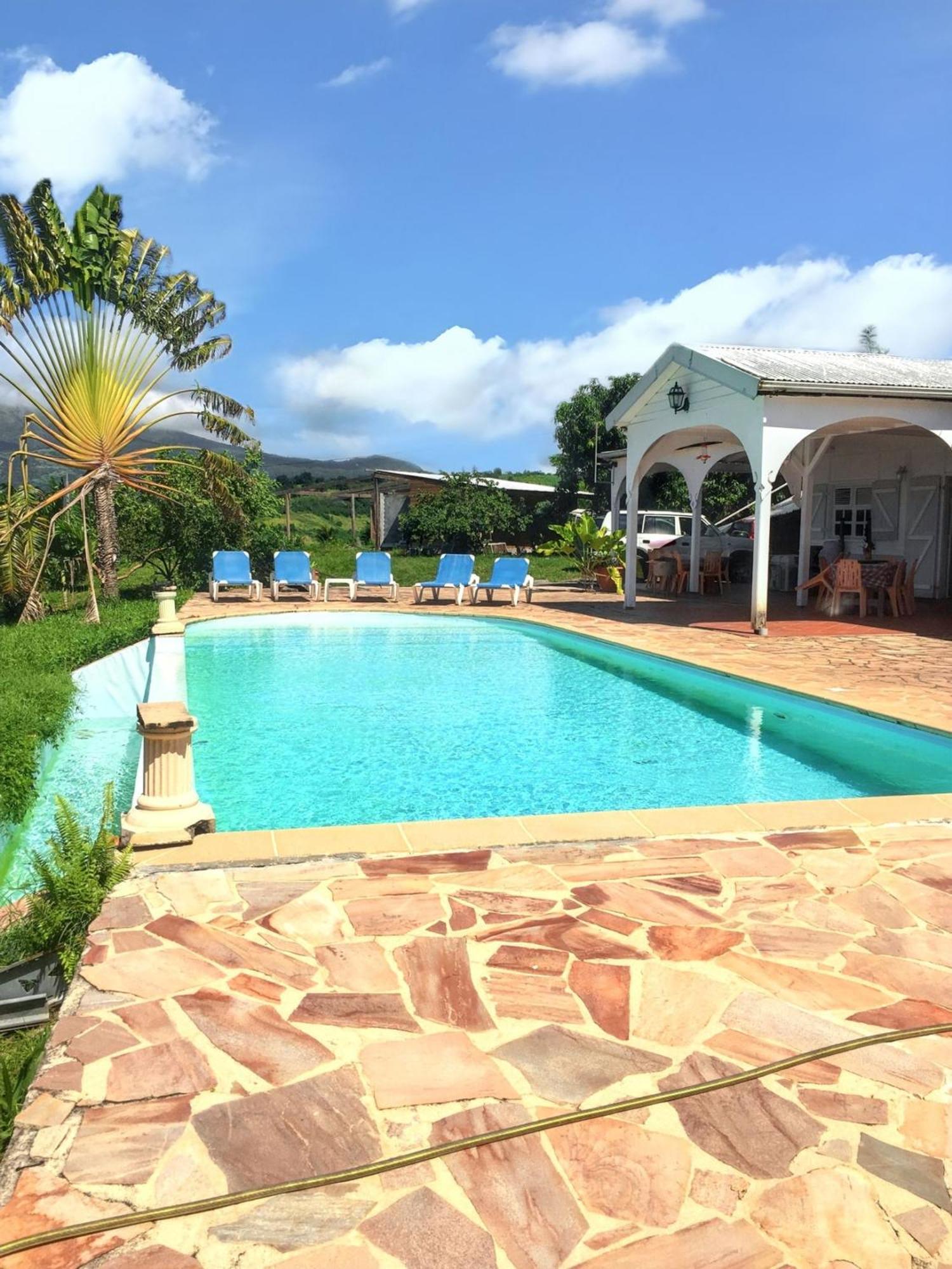 Villa Enchantee Avec Vue Sur Mer Et Piscine Au Carbet Le Carbet Bagian luar foto